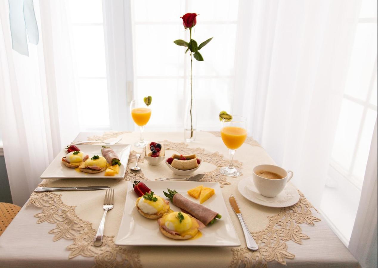 Au Coeur De Saint-Sauveur Bed & Breakfast Eksteriør bilde
