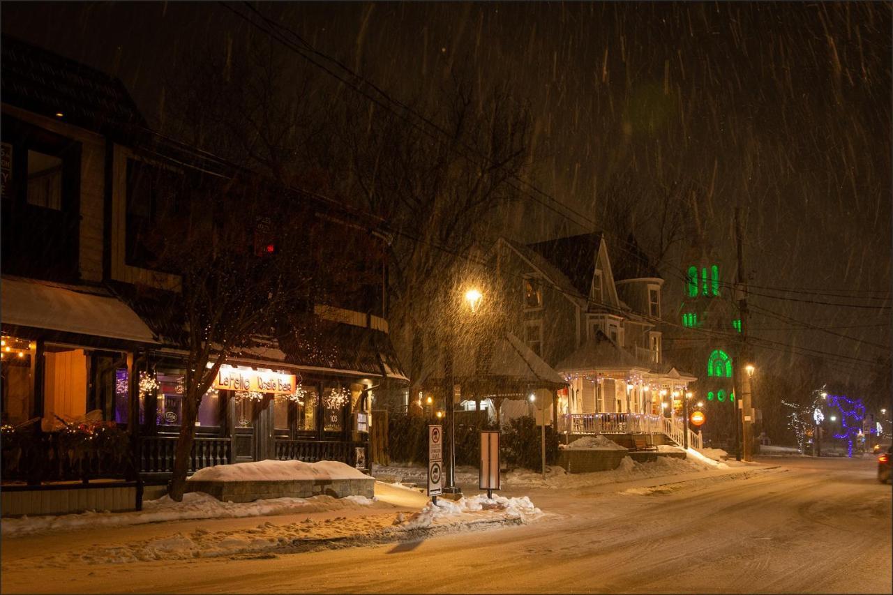 Au Coeur De Saint-Sauveur Bed & Breakfast Eksteriør bilde