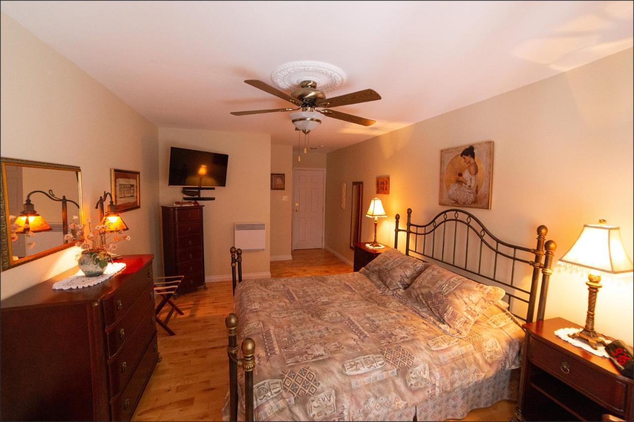 Au Coeur De Saint-Sauveur Bed & Breakfast Eksteriør bilde