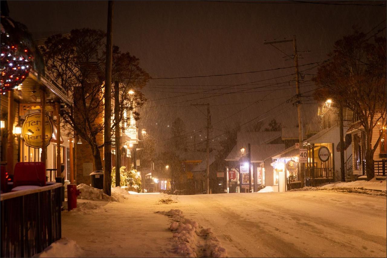Au Coeur De Saint-Sauveur Bed & Breakfast Eksteriør bilde