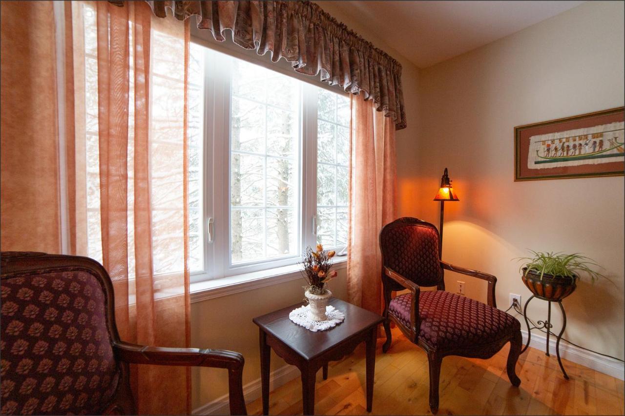 Au Coeur De Saint-Sauveur Bed & Breakfast Eksteriør bilde